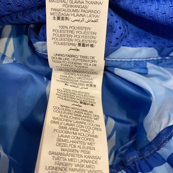 Sweaty Betty Pack Away Jacket Size XL Blue Lightweight NWT - Picture 10 of 12